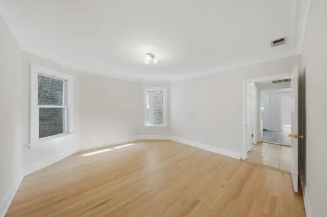 5706 North Maplewood Avenue Chicago IL 60659