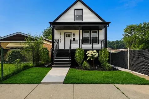 1223 West 112th Street Chicago IL 60643