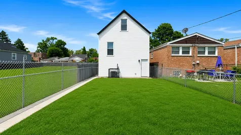 1223 West 112th Street Chicago IL 60643