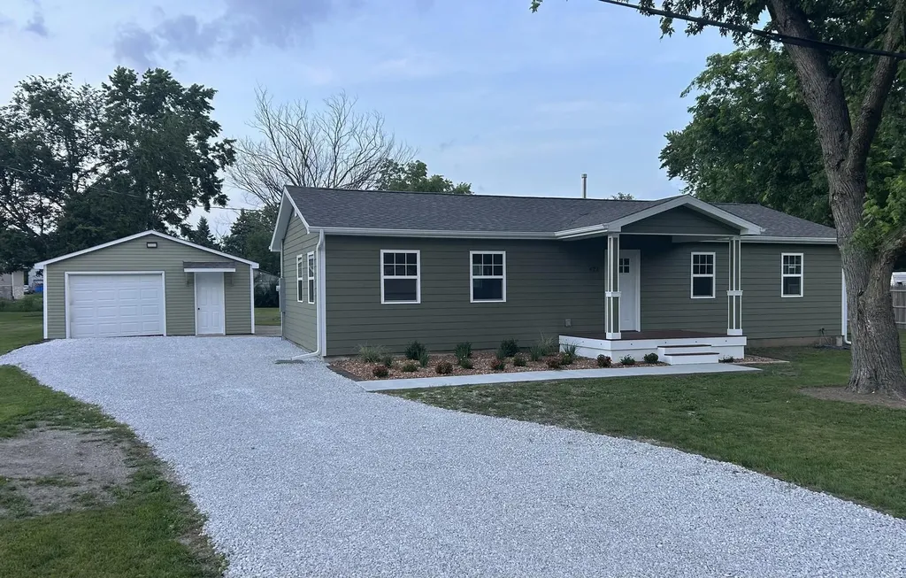 422 East 5th Avenue Rankin IL 60960