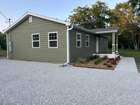 422 East 5th Avenue Rankin IL 60960