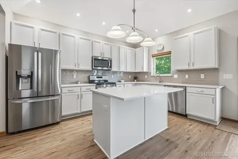 39W331 Mill Creek Circle Geneva IL 60134