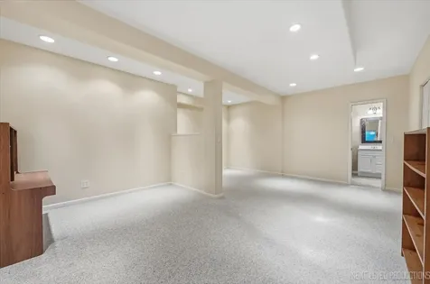 39W331 Mill Creek Circle Geneva IL 60134