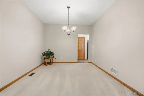 39W331 Mill Creek Circle Geneva IL 60134