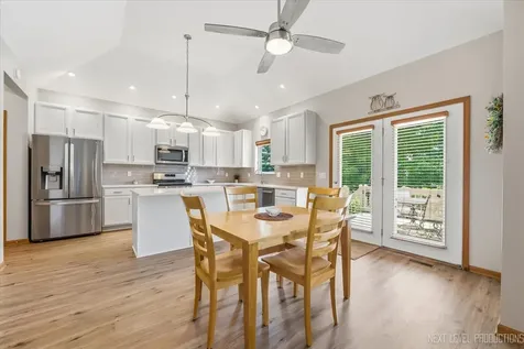 39W331 Mill Creek Circle Geneva IL 60134