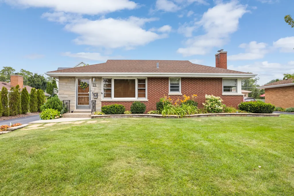 22 6TH Street Downers Grove IL 60515