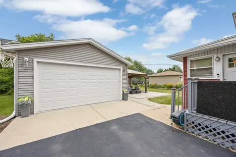 22 6TH Street Downers Grove IL 60515
