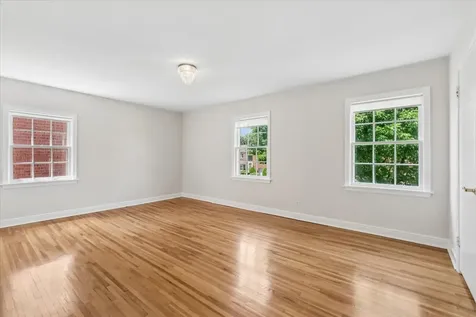 6533 North Christiana Avenue Lincolnwood IL 60712