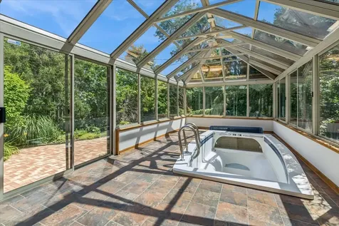 6533 North Christiana Avenue Lincolnwood IL 60712