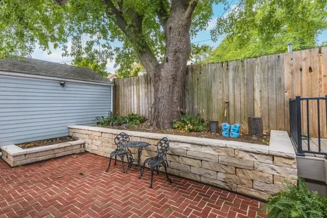 304 Perrin Avenue Bloomington IL 61701