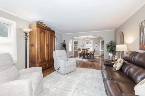304 Perrin Avenue Bloomington IL 61701