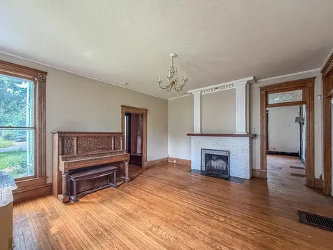 437 West Decatur Street Decatur IL 62522