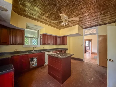 437 West Decatur Street Decatur IL 62522