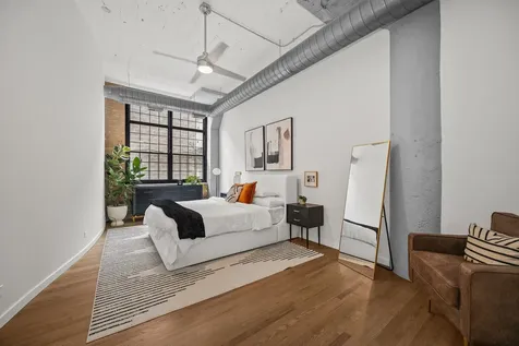 17 North Loomis Street Chicago IL 60607