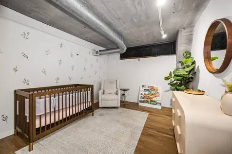 17 North Loomis Street Chicago IL 60607