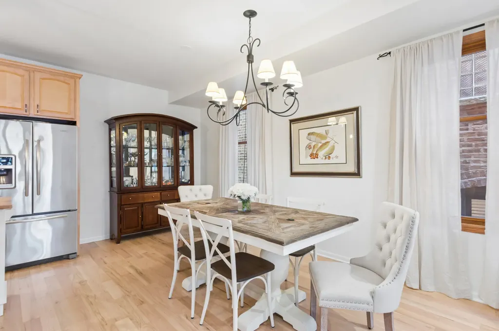 1958 North Bissell Street Chicago IL 60614