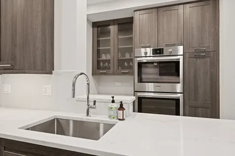 2100 North Lincoln Park West Street Chicago IL 60614