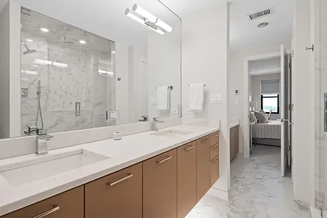 2100 North Lincoln Park West Street Chicago IL 60614