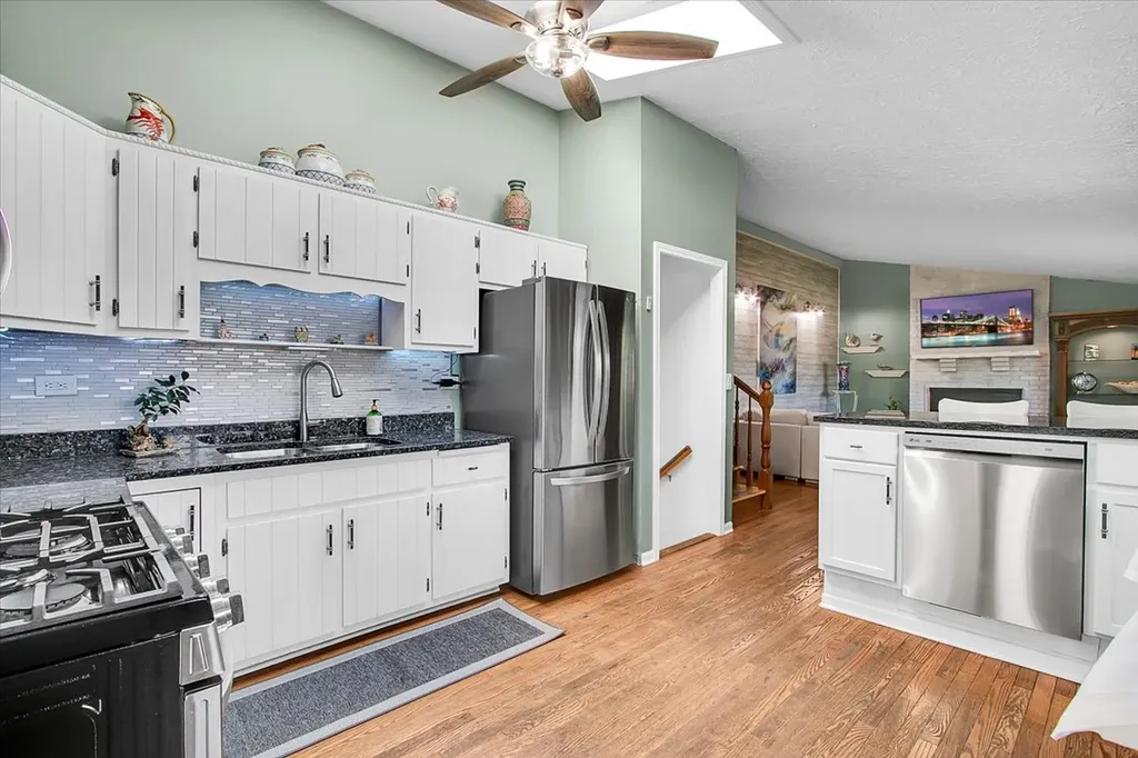 7635 Walnut Avenue Woodridge IL 60517