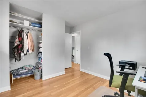 7635 Walnut Avenue Woodridge IL 60517