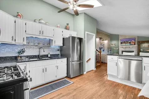 7635 Walnut Avenue Woodridge IL 60517