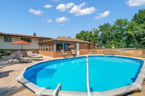 7635 Walnut Avenue Woodridge IL 60517