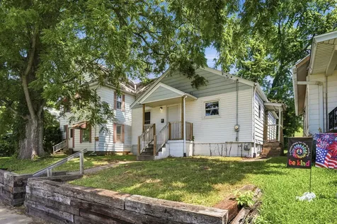 120 20TH Street East Moline IL 61244