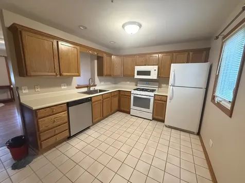 107 Colonial Parkway Yorkville IL 60560