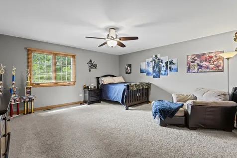 7205 Pierceshire Road Spring Grove IL 60081
