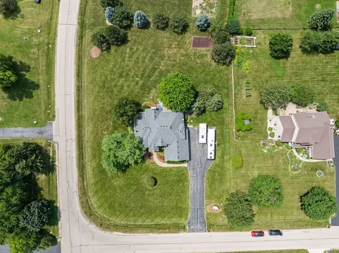 7205 Pierceshire Road Spring Grove IL 60081