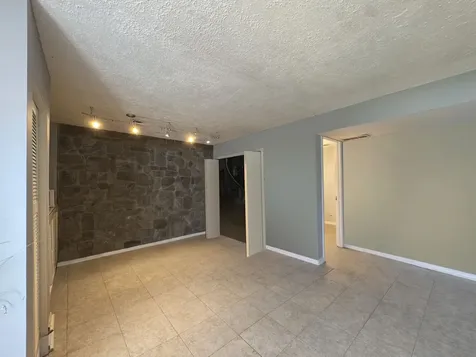 217 Lakeshore Lane Bloomingdale IL 60108