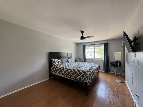 217 Lakeshore Lane Bloomingdale IL 60108