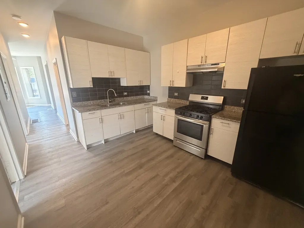 8755 South Cottage Grove Avenue Chicago IL 60619