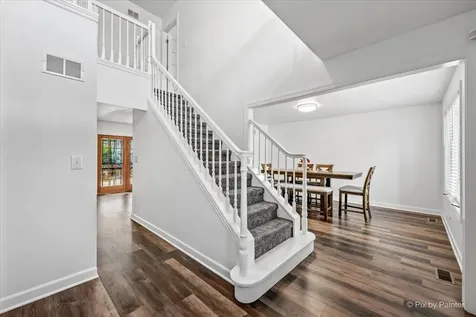 258 Cove Drive Flossmoor IL 60422