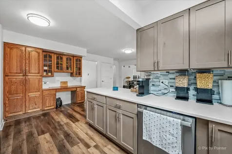 258 Cove Drive Flossmoor IL 60422