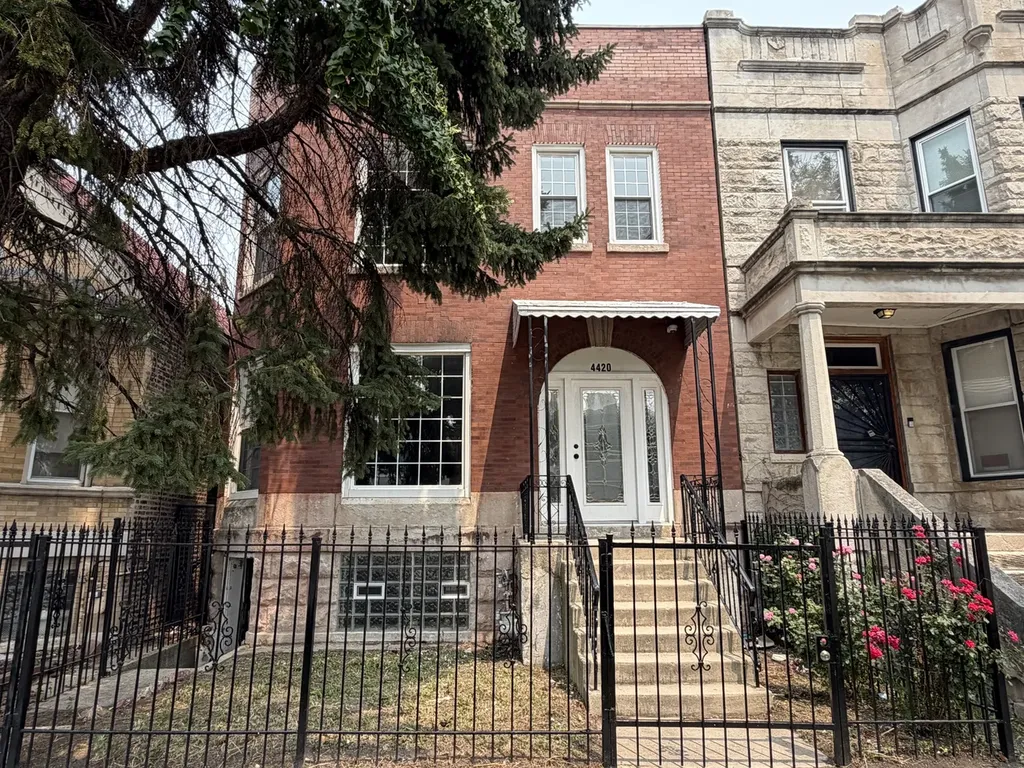 4420 West Wilcox Street Chicago IL 60624