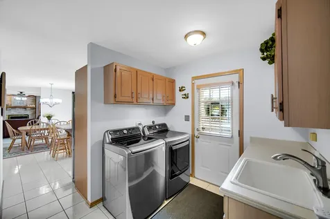 1809 185TH Street Lansing IL 60438