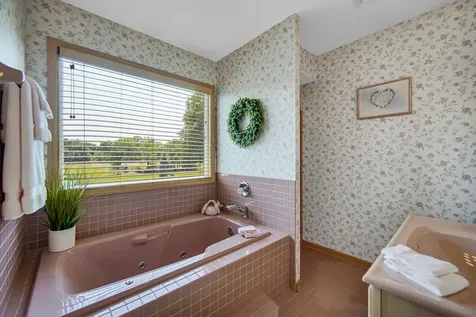 1809 185TH Street Lansing IL 60438