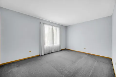 1809 185TH Street Lansing IL 60438