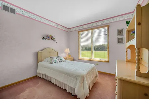 1809 185TH Street Lansing IL 60438
