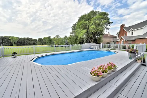 1809 185TH Street Lansing IL 60438