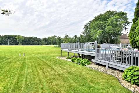 1809 185TH Street Lansing IL 60438