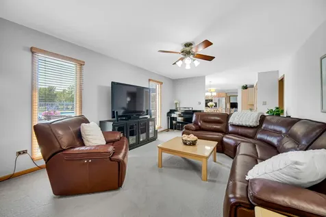 1809 185TH Street Lansing IL 60438