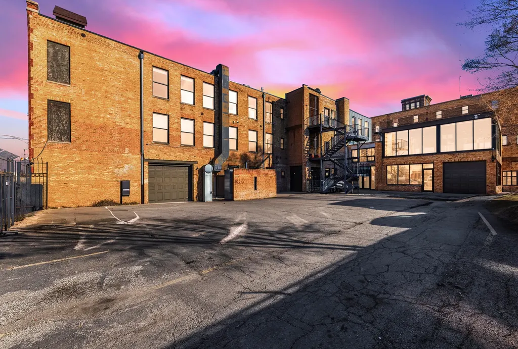 2419 West 14th Street Chicago IL 60608