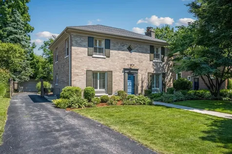 915 Indian Road Glenview IL 60025