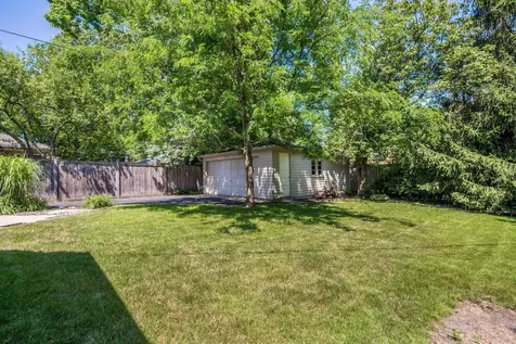915 Indian Road Glenview IL 60025