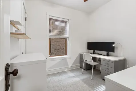 2206 West Eastwood Avenue Chicago IL 60625