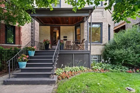 2206 West Eastwood Avenue Chicago IL 60625