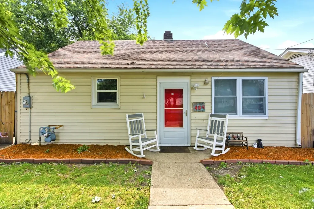 485 North River Street Montgomery IL 60538