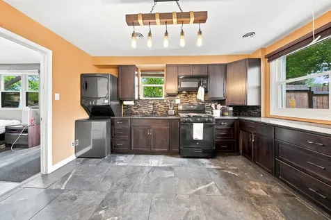 485 North River Street Montgomery IL 60538